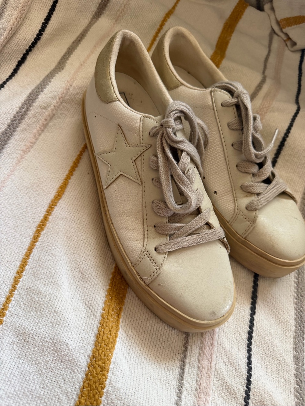 Shu shop Star Accent Sneakers